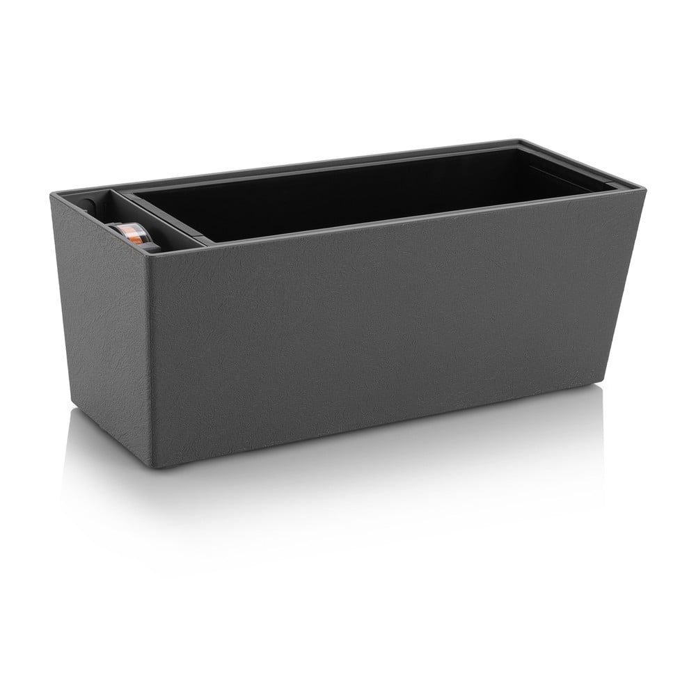 Újrahasznosított műanyag önöntözős láda 49